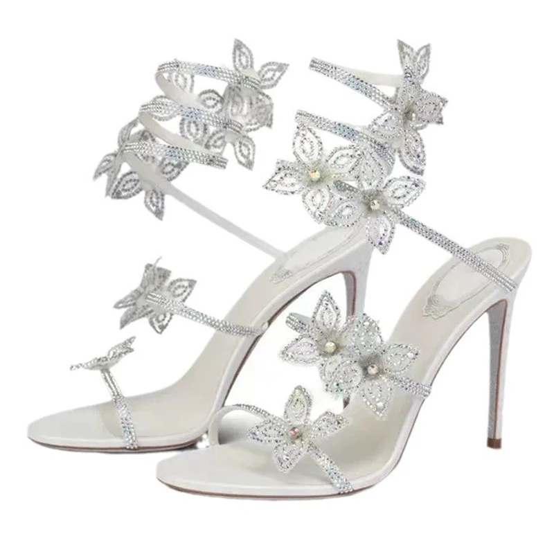 Eilyken Street Style CRYSTAL F - Wedding Super 评论和价格
